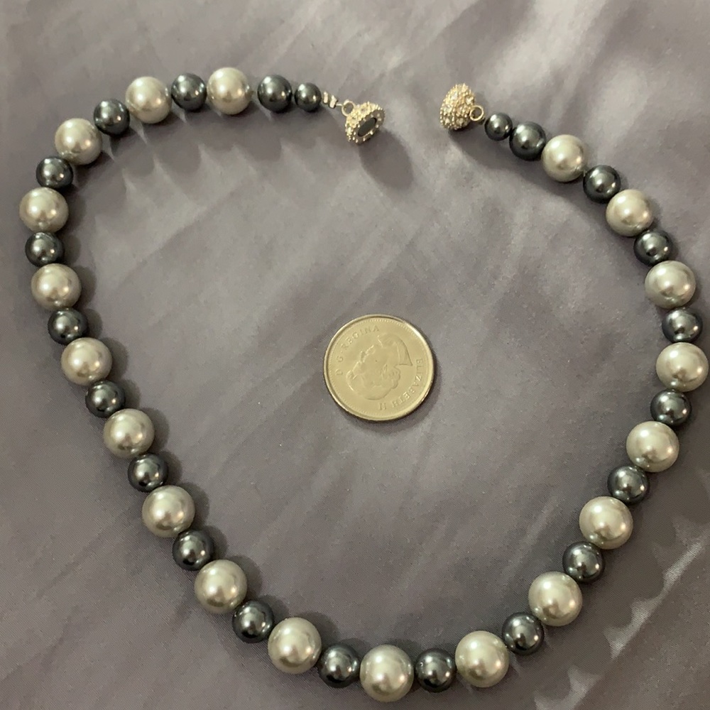 Handmade bead choker - Picture 4 of 4